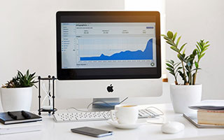 郑钦文再负萨巴伦卡，网友：没事，咱们继续“翻山”